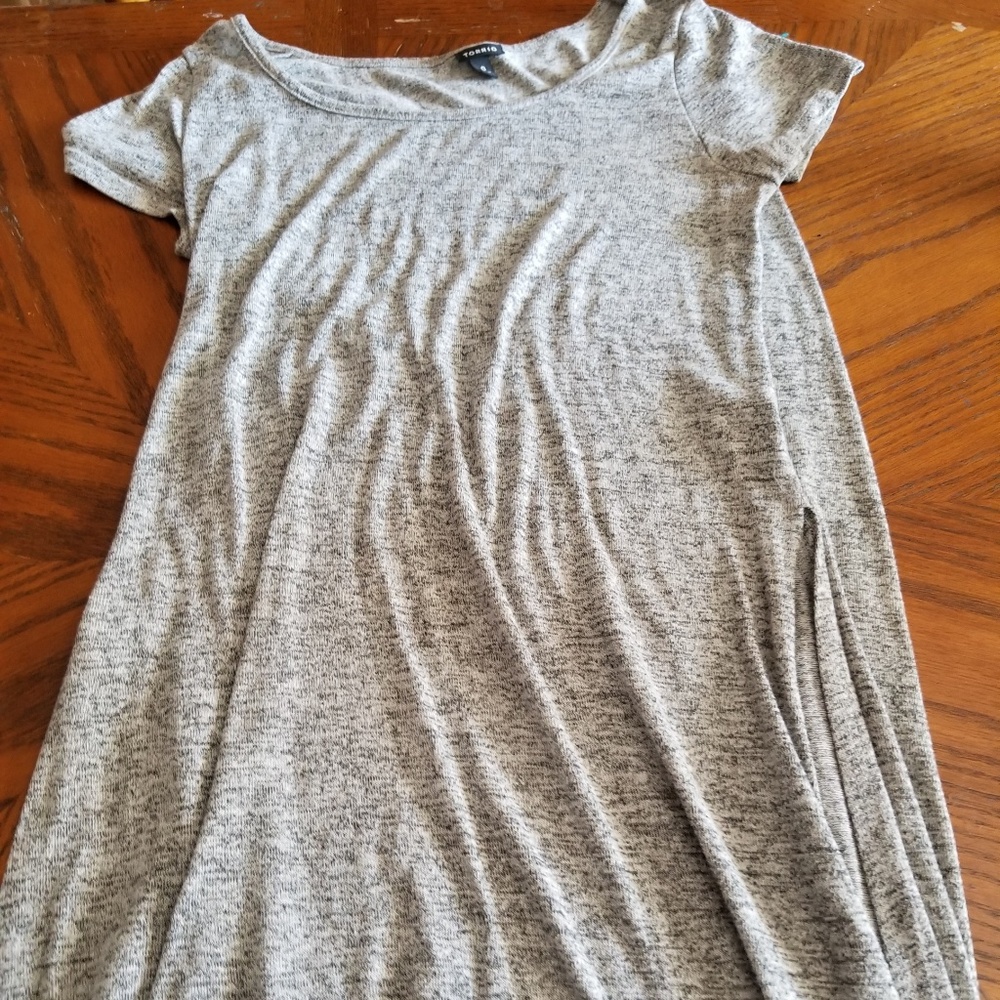 Torrid gray top